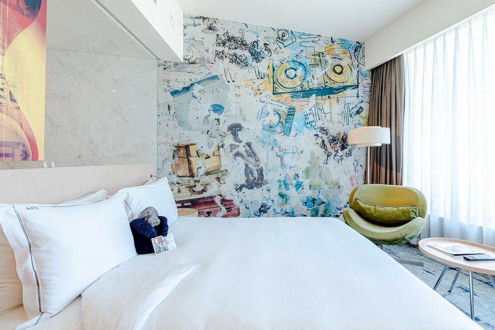 Media One Hotel Dubai, WorldHotels Crafted in DUBAI