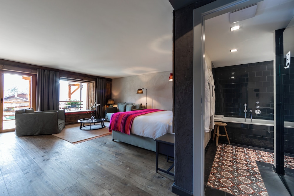 Double Bed, Balcony, La Cordee Des Alpes 4/5
