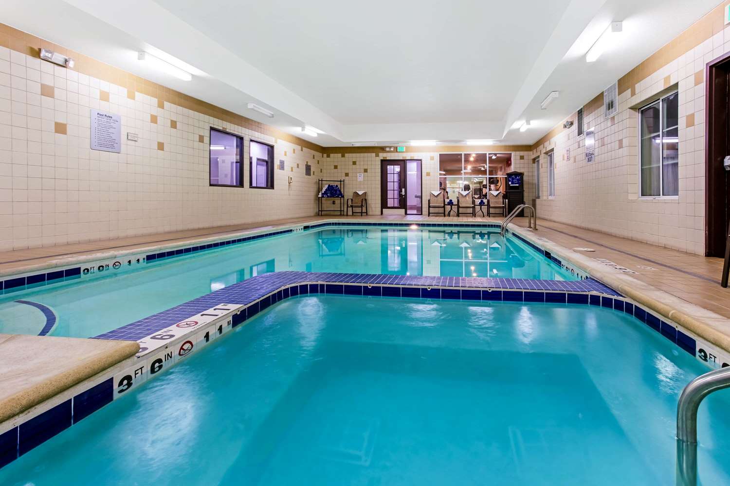 La Quinta Inn & Suites by Wyndham Denver Gateway Park 13/33
