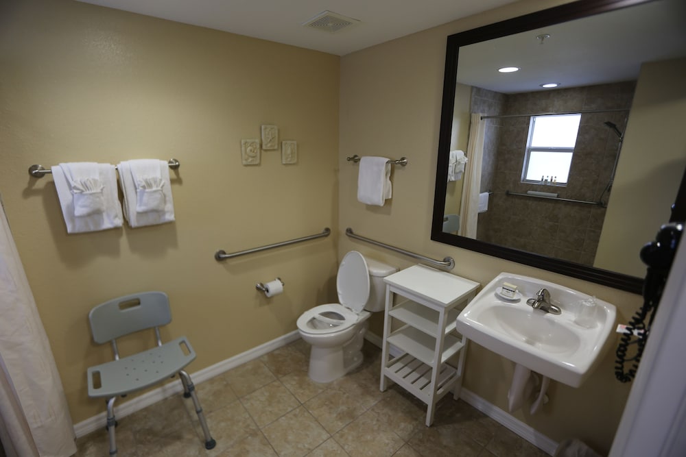 Shoreline Island Resort Exclusively Adult 46/50