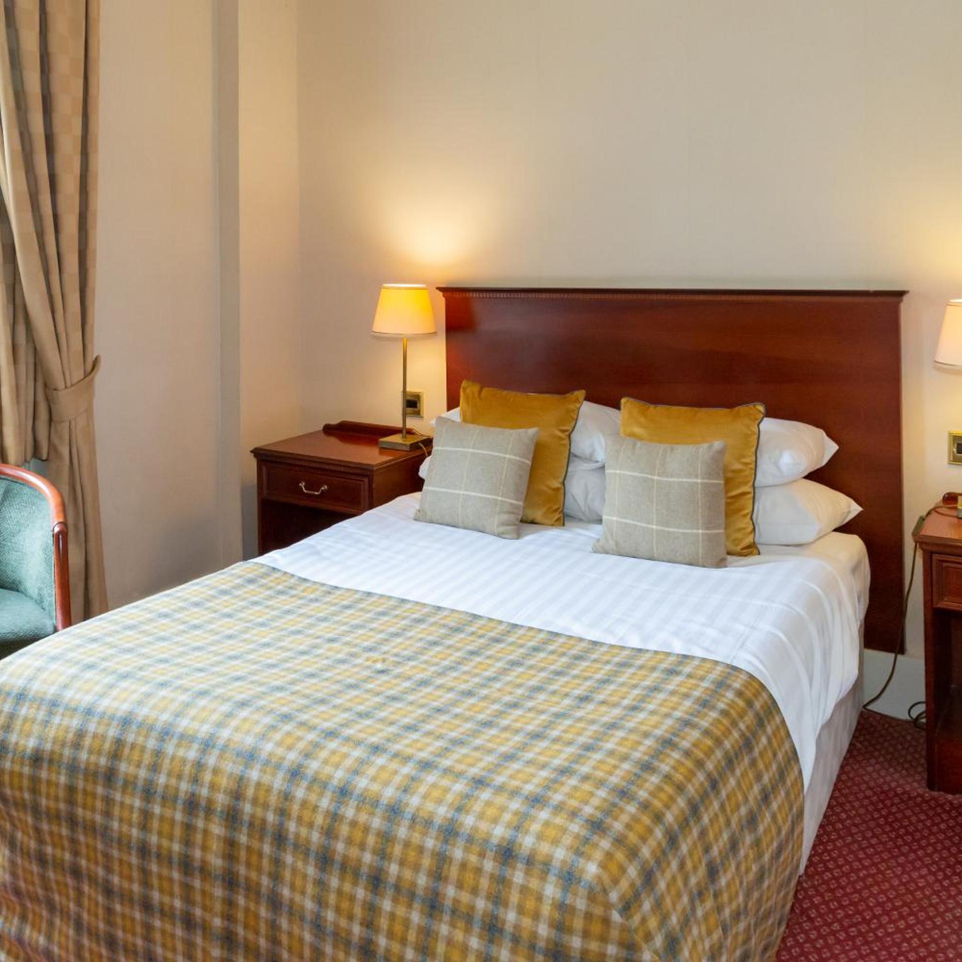 غرفة سوبيريور مفردة، Alexandra Hotel 5/18