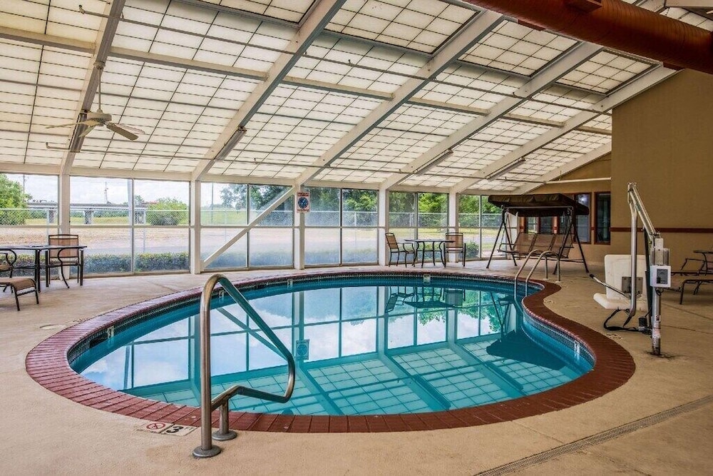 The Marco Hotel Lake Charles 19/35