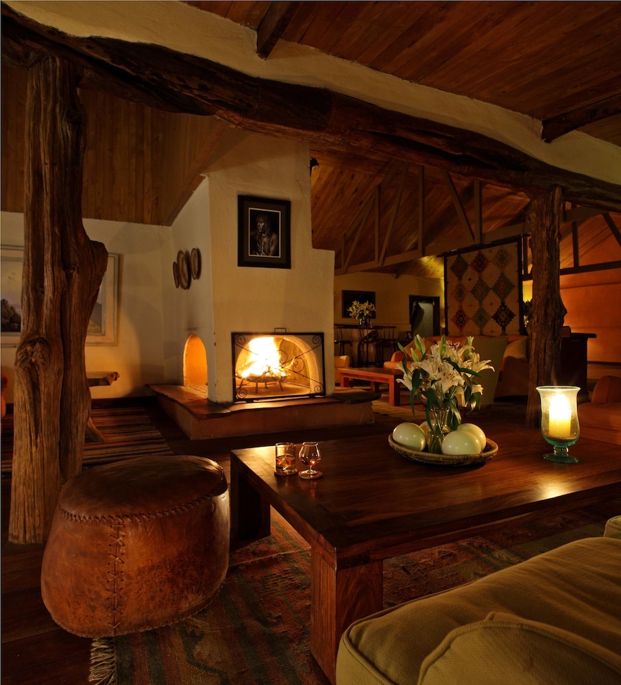 Lewa Safari Camp 24/50