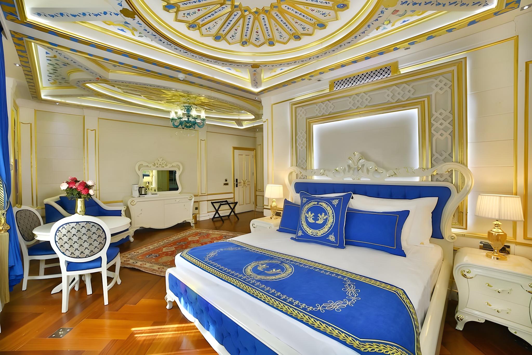 Suite, Mansion, Triple, 2 Double Beds