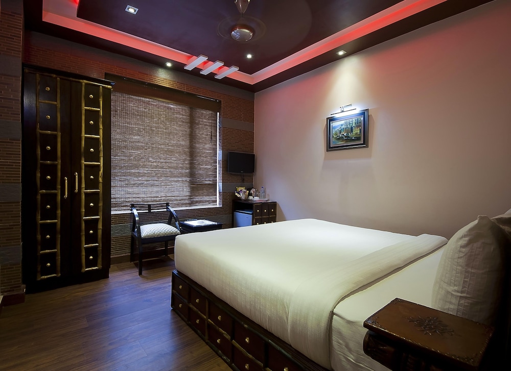 Zo Rooms Assi Ghat Shivala Market 18/49