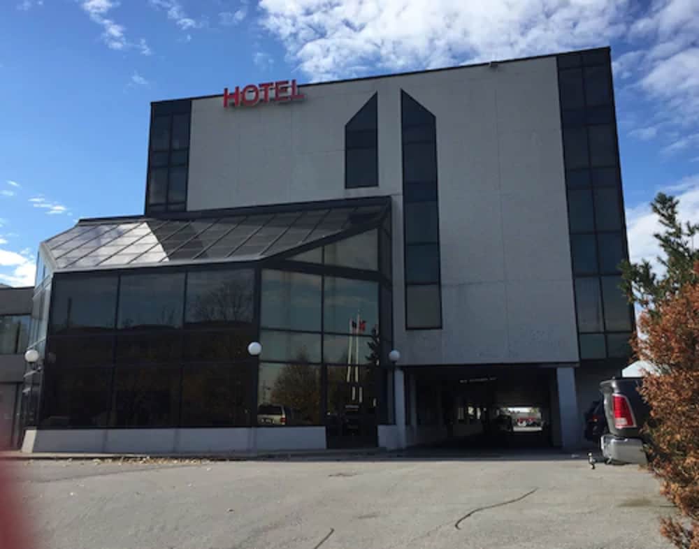 Montecassino Hotel And Event Venue 40/45