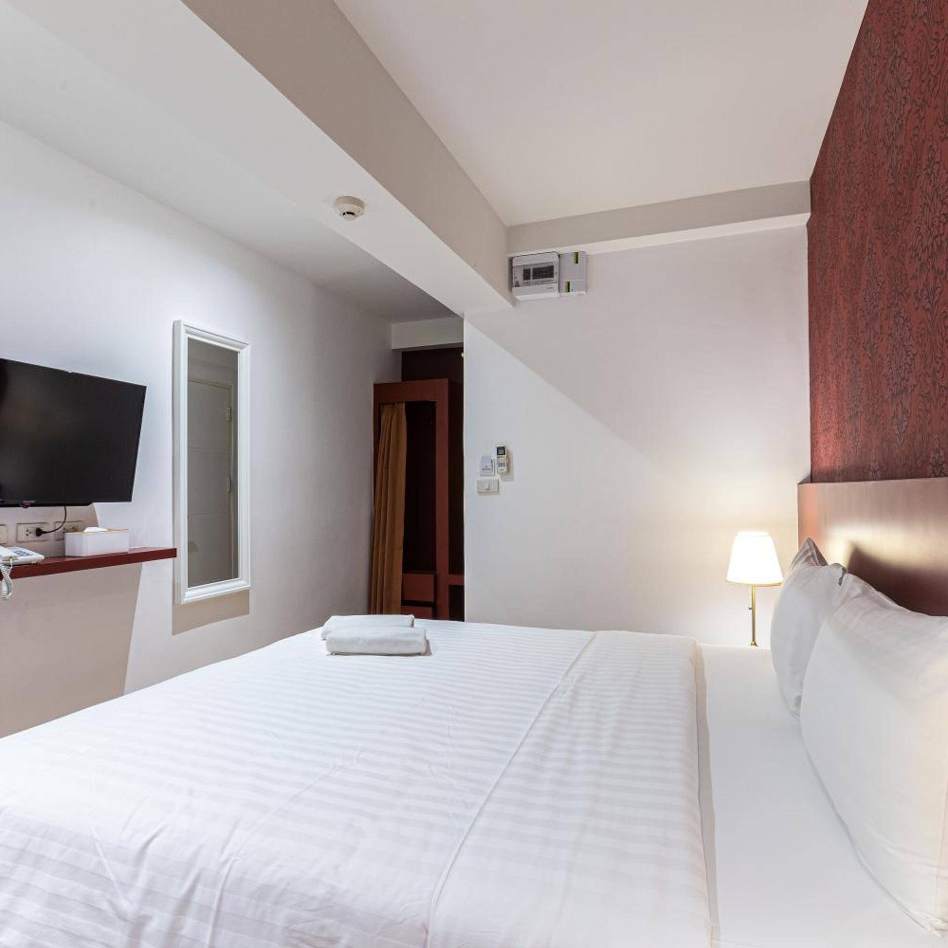 Superior, King Bed