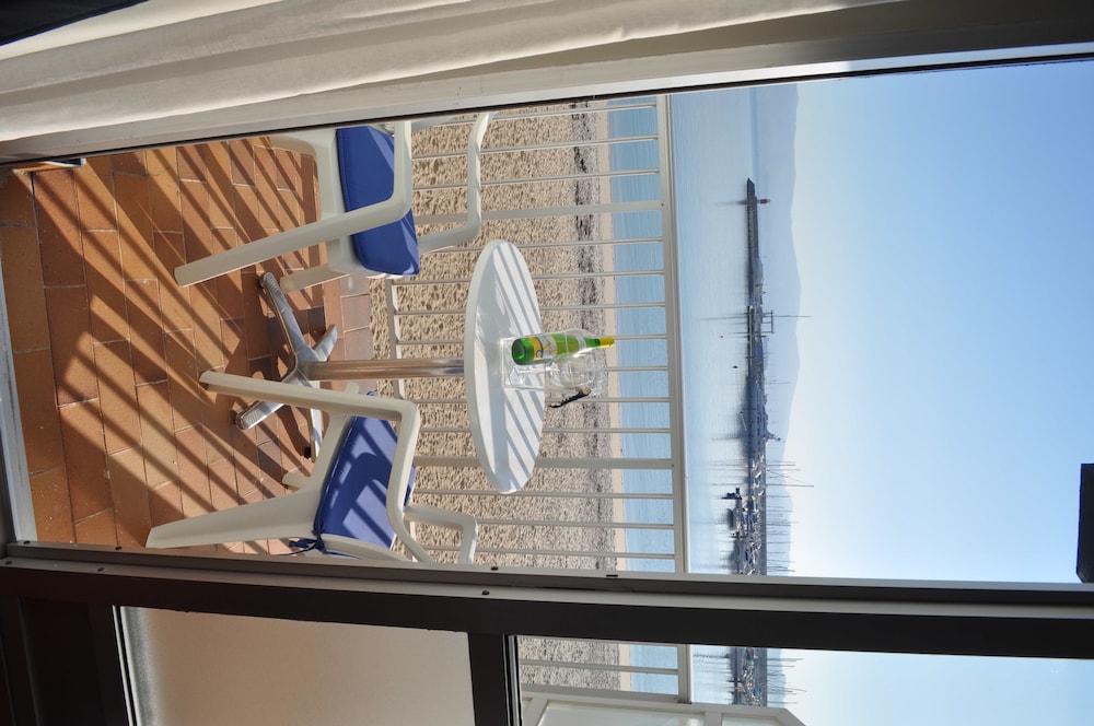 Hotel O Son Do Mar 33/56