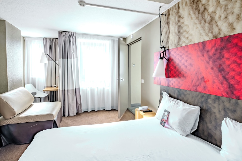 Ibis Marne La Vallee Champs 17/57