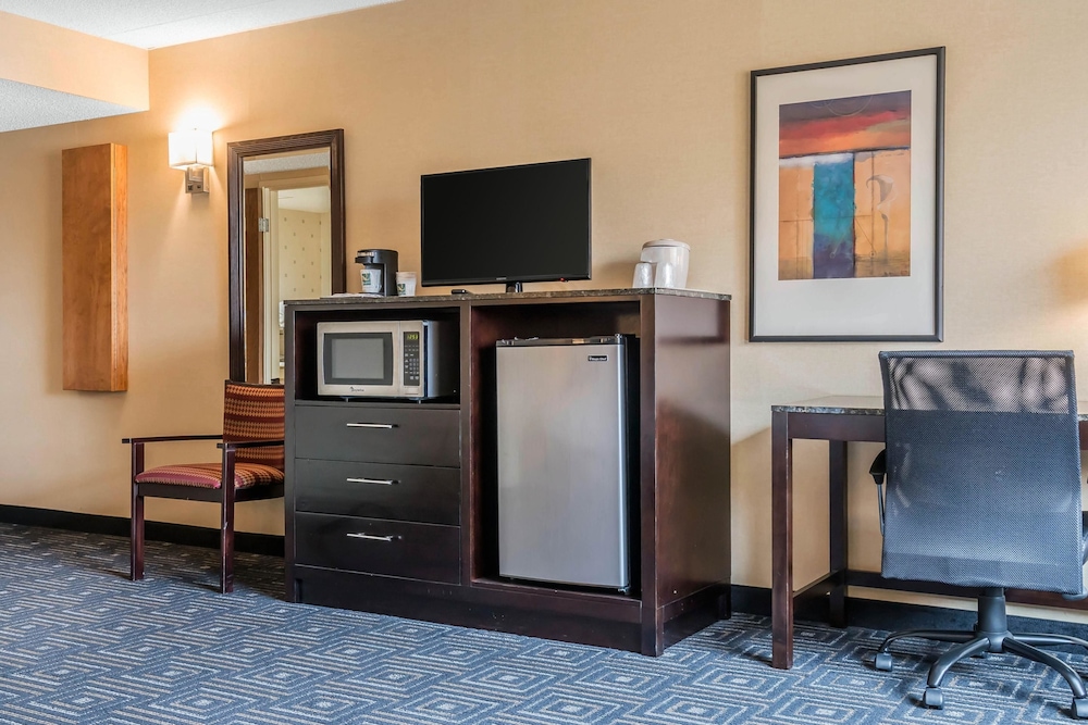 Quality Inn & Suites Mall of America - MSP Airport 9/38