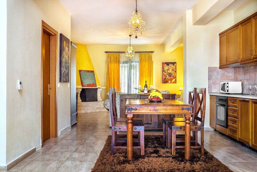 Akritas Ef Zin Villas & Suites 35/50