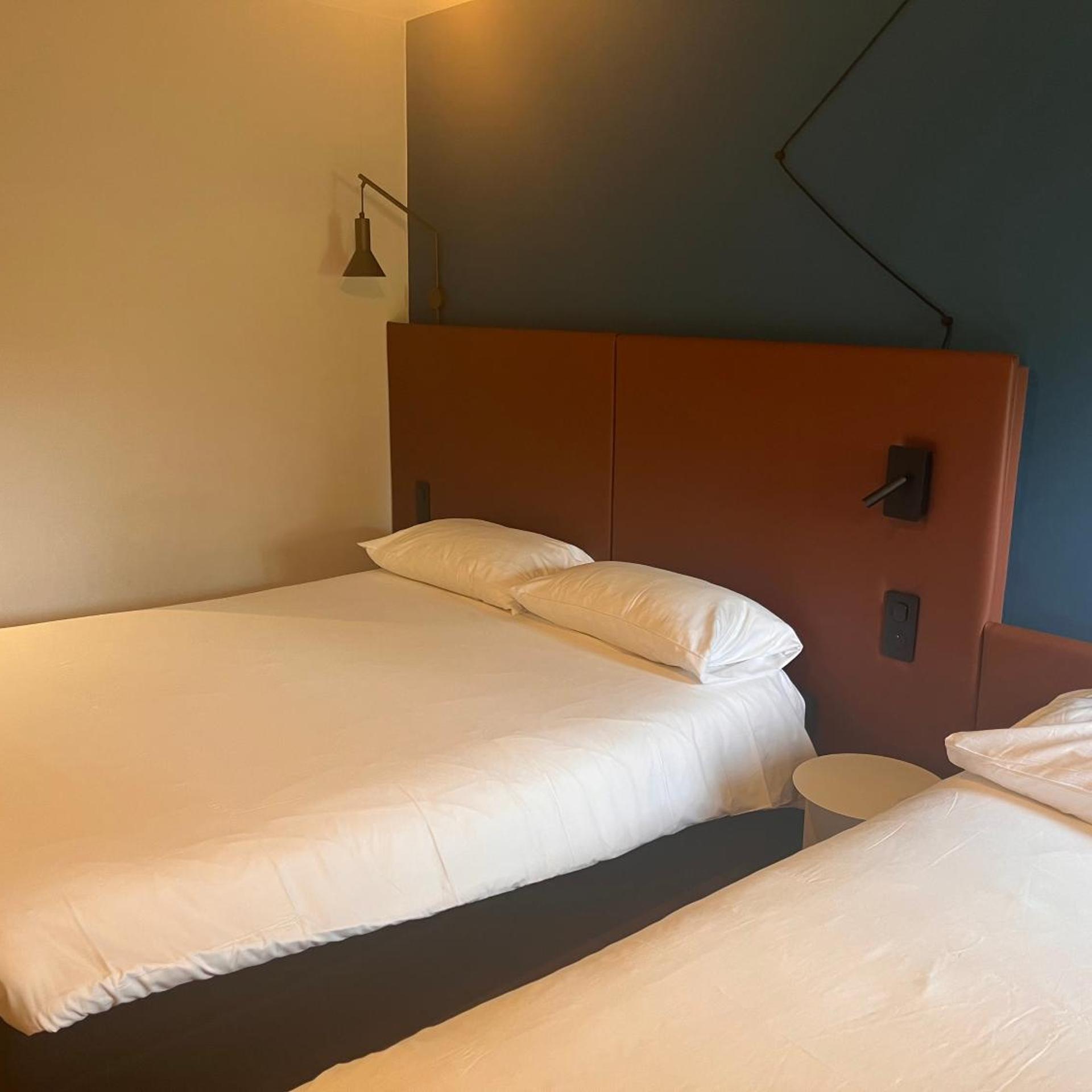 غرفة ثلاثية بسرير مزدوج وسرير فردي، Ibis Cambrai 2/4