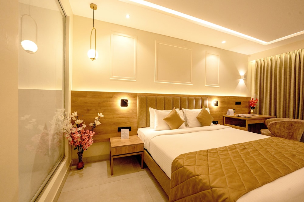 TGI STAR Holidays Yercaud 20/48