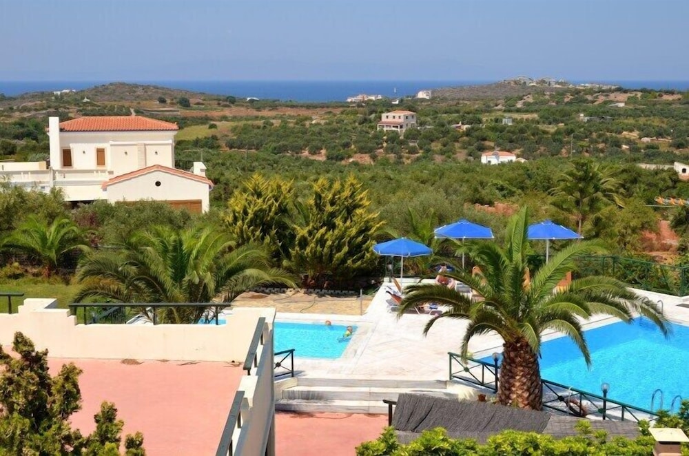 Aloni Suites 23/35