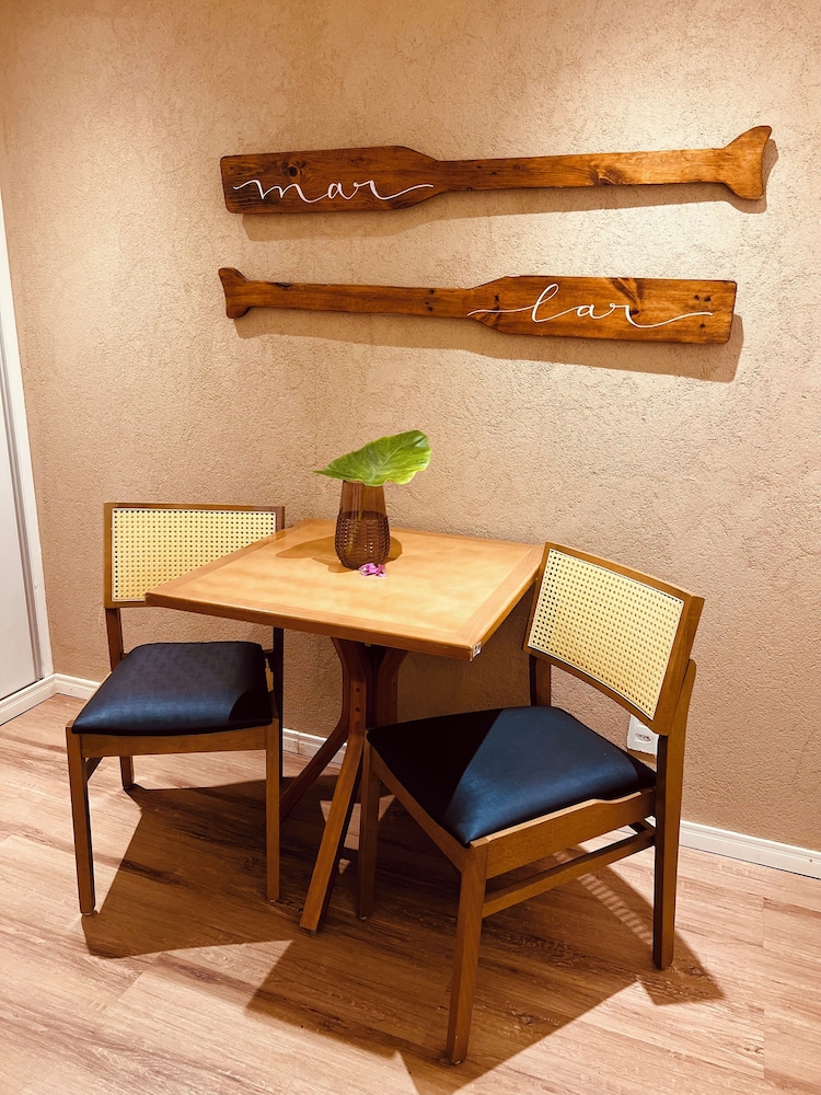 Dolphin Villa Hotel 38/50