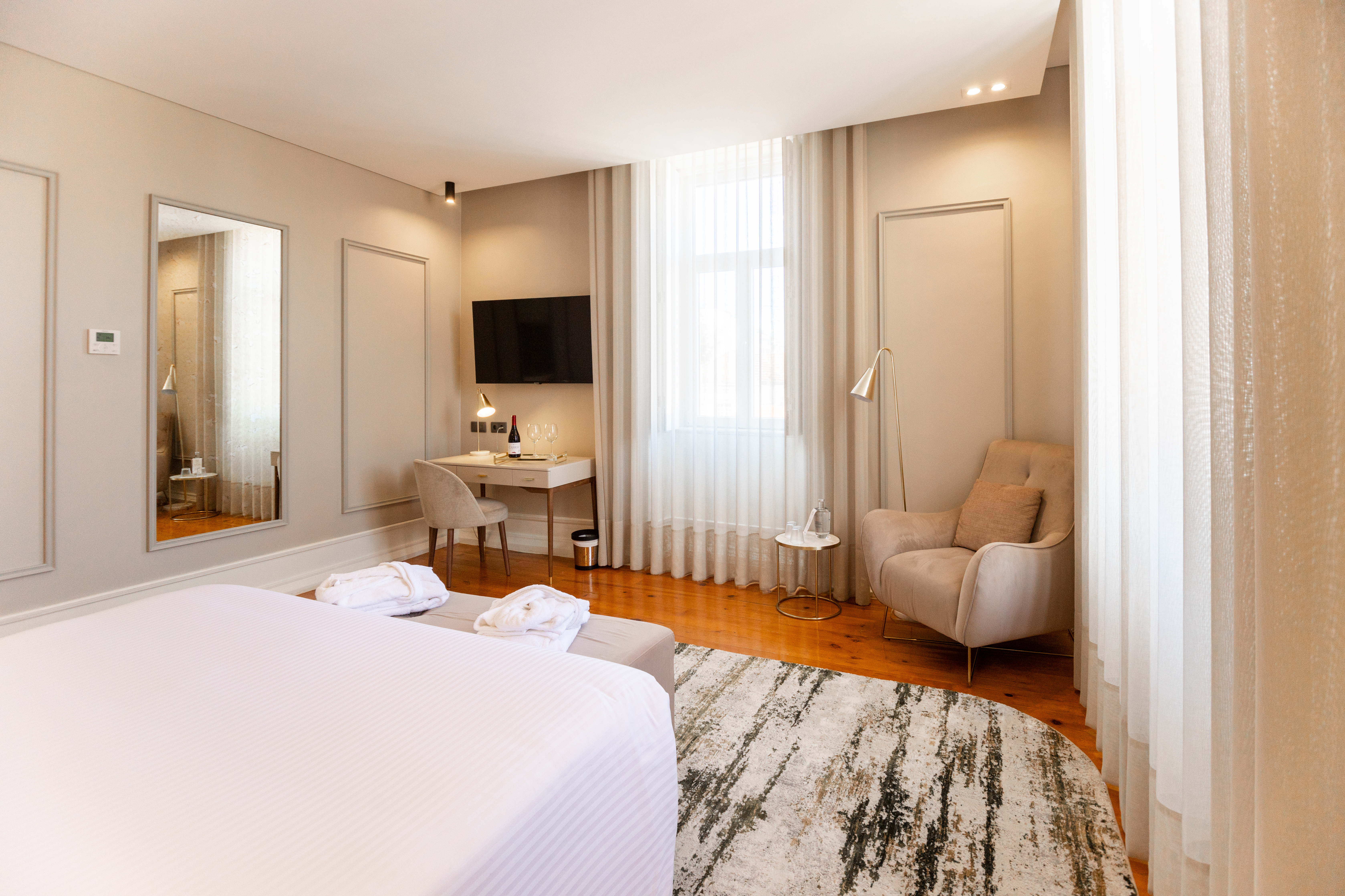Avenida Boutique Hotel 21/50