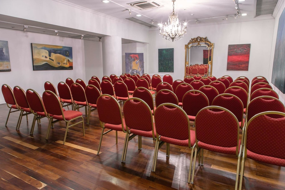 Huentala Hotel Boutique 64/69
