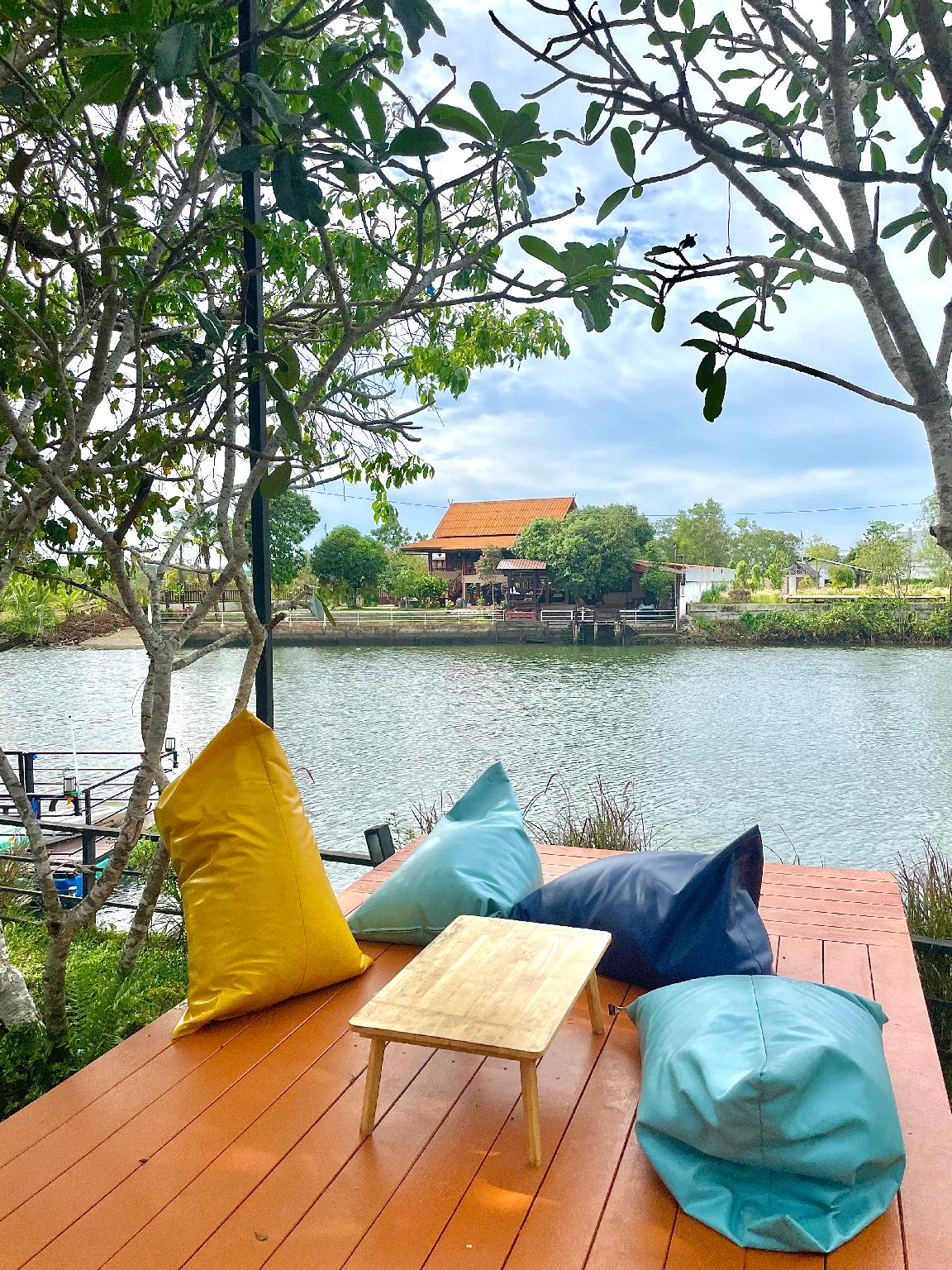 Phuengluang Riverside Hotel Chanthaburi 25/38