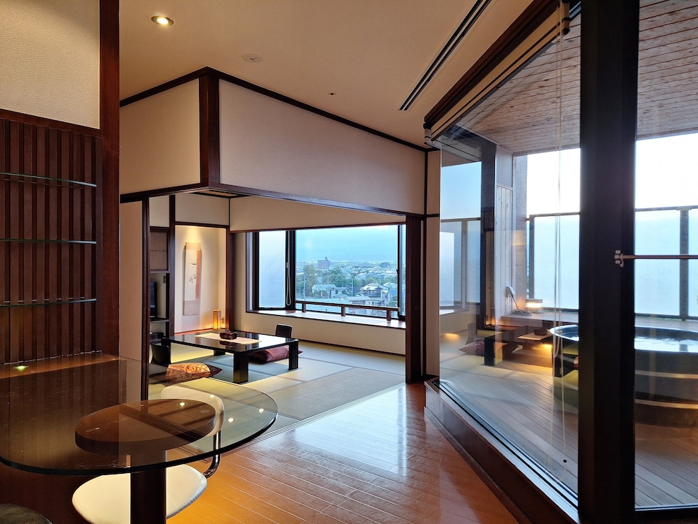 Japanese, Suite, 5 Futon Beds, Outdoor Bath, Tatami