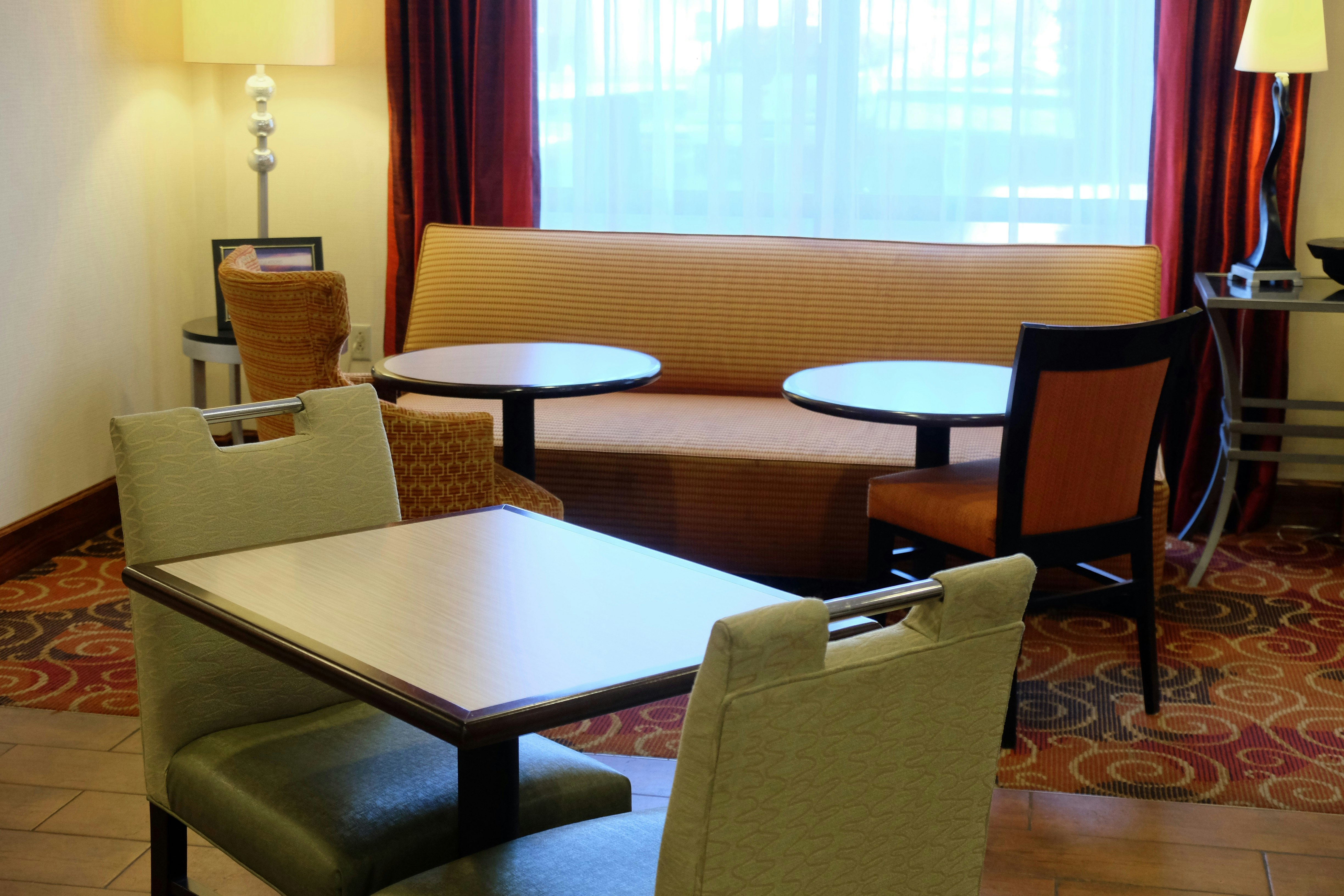 Hampton Inn Lima 57/73