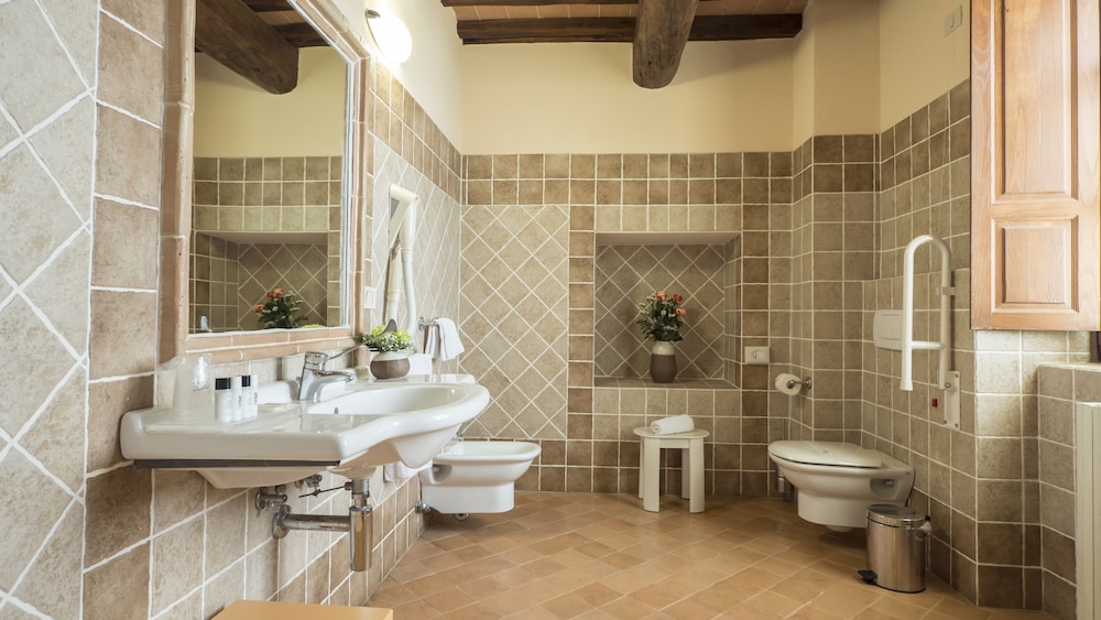 Borgo Di Celle Relais & Spa 48/50