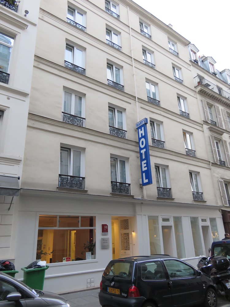 Marys Hotel Republique photo1