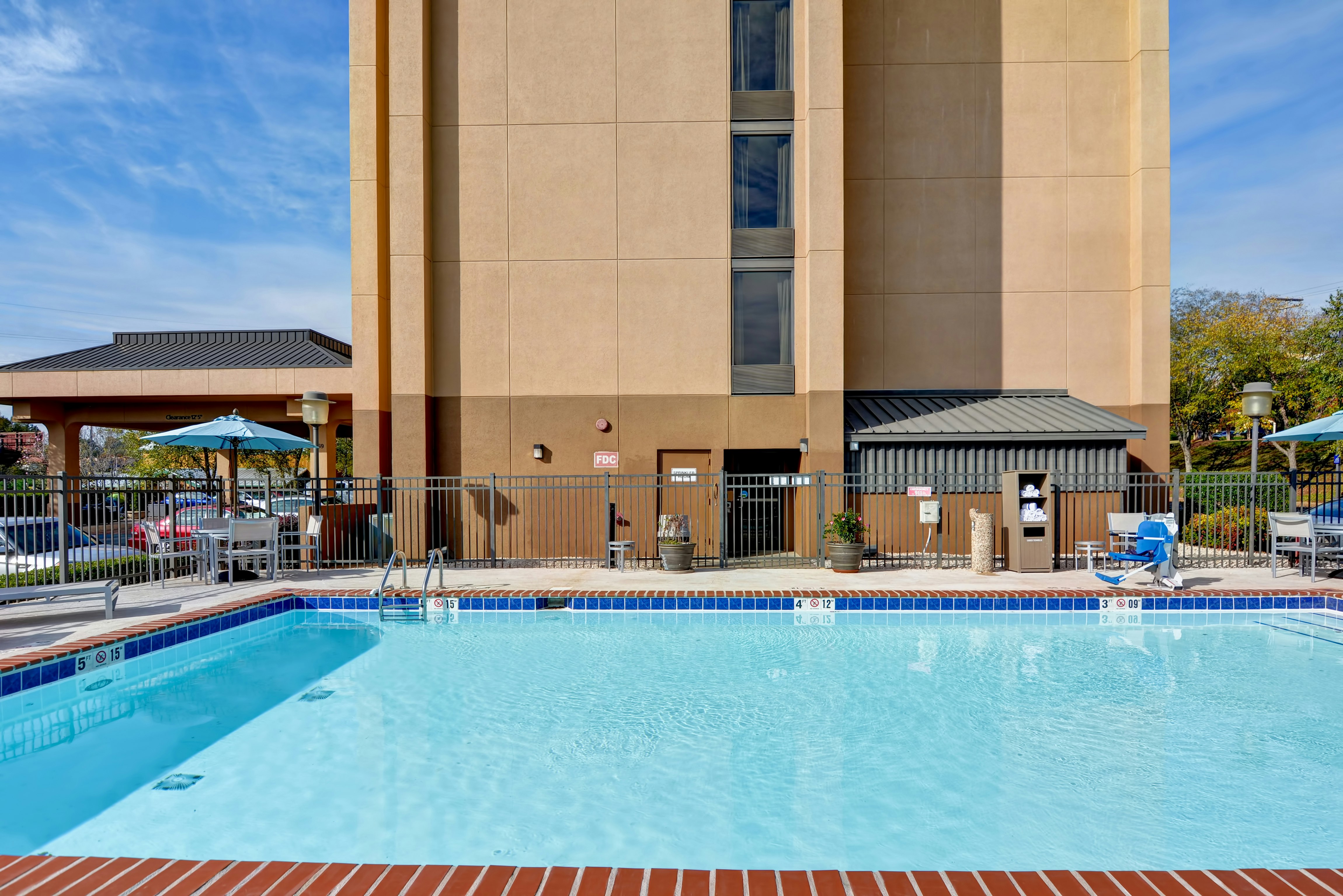 Hampton Inn Charlotte-Gastonia 2/27