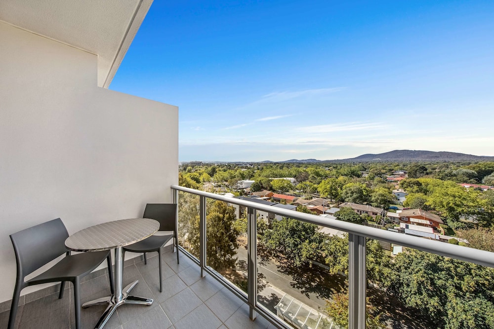 Adina Serviced Apartments Canberra Dickson in CANBERRA