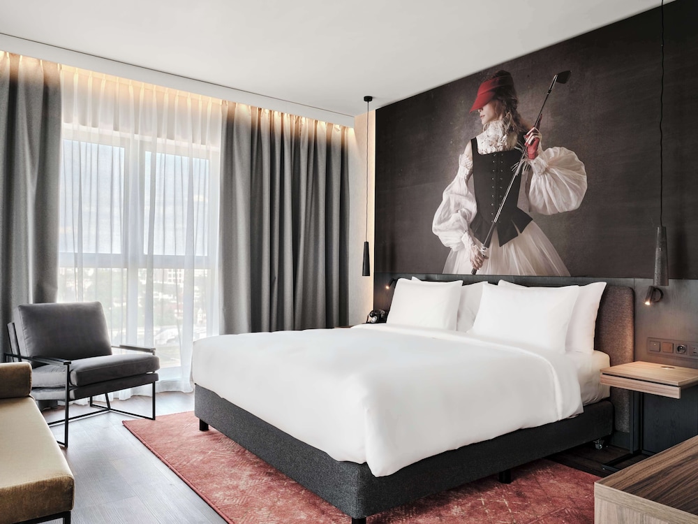 Radisson RED Hotel & Radisson RED Apartments, Krakow 19/50