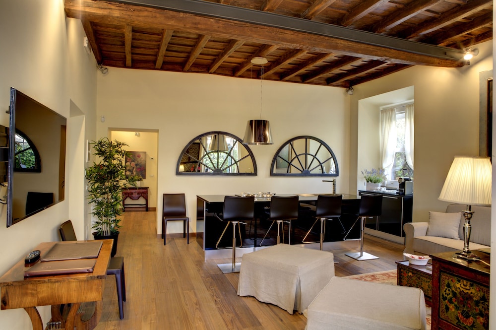 Villa Spalletti Trivelli 61/84