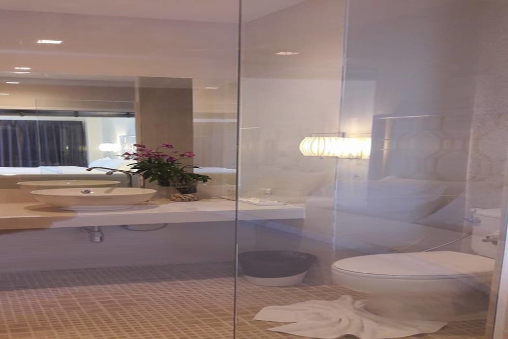 Southgate Residence Hotel 29/30