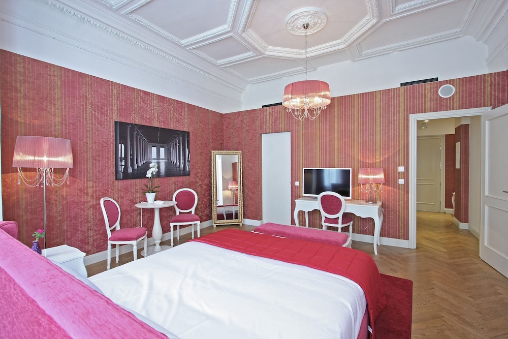 Numa I Flow Rooms & Apartments 18/67