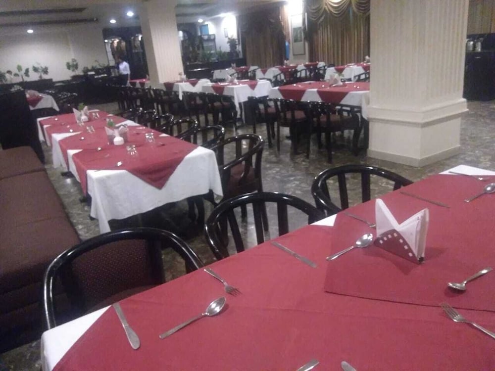 Hotel Rudra Continental 33/47