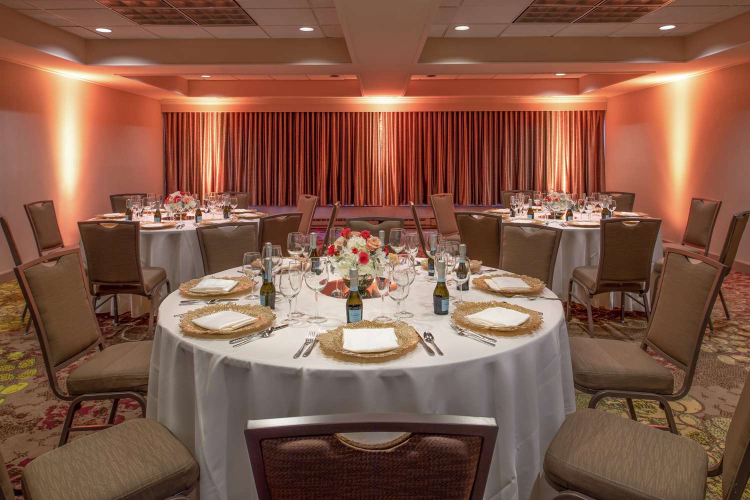 restaurant cafeteria