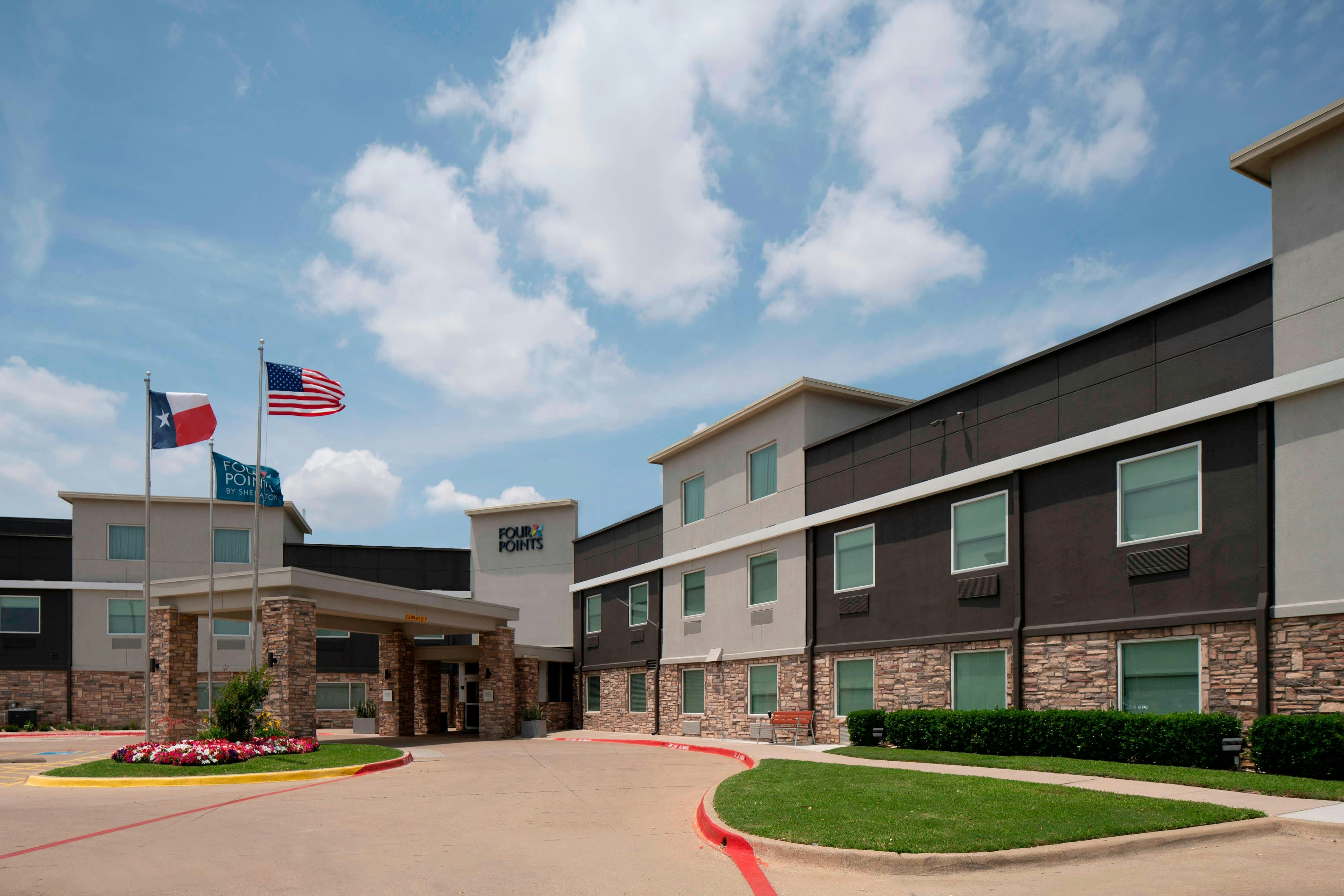 Four Points By Sheraton Dallas Arlington Entertainment District 8/9