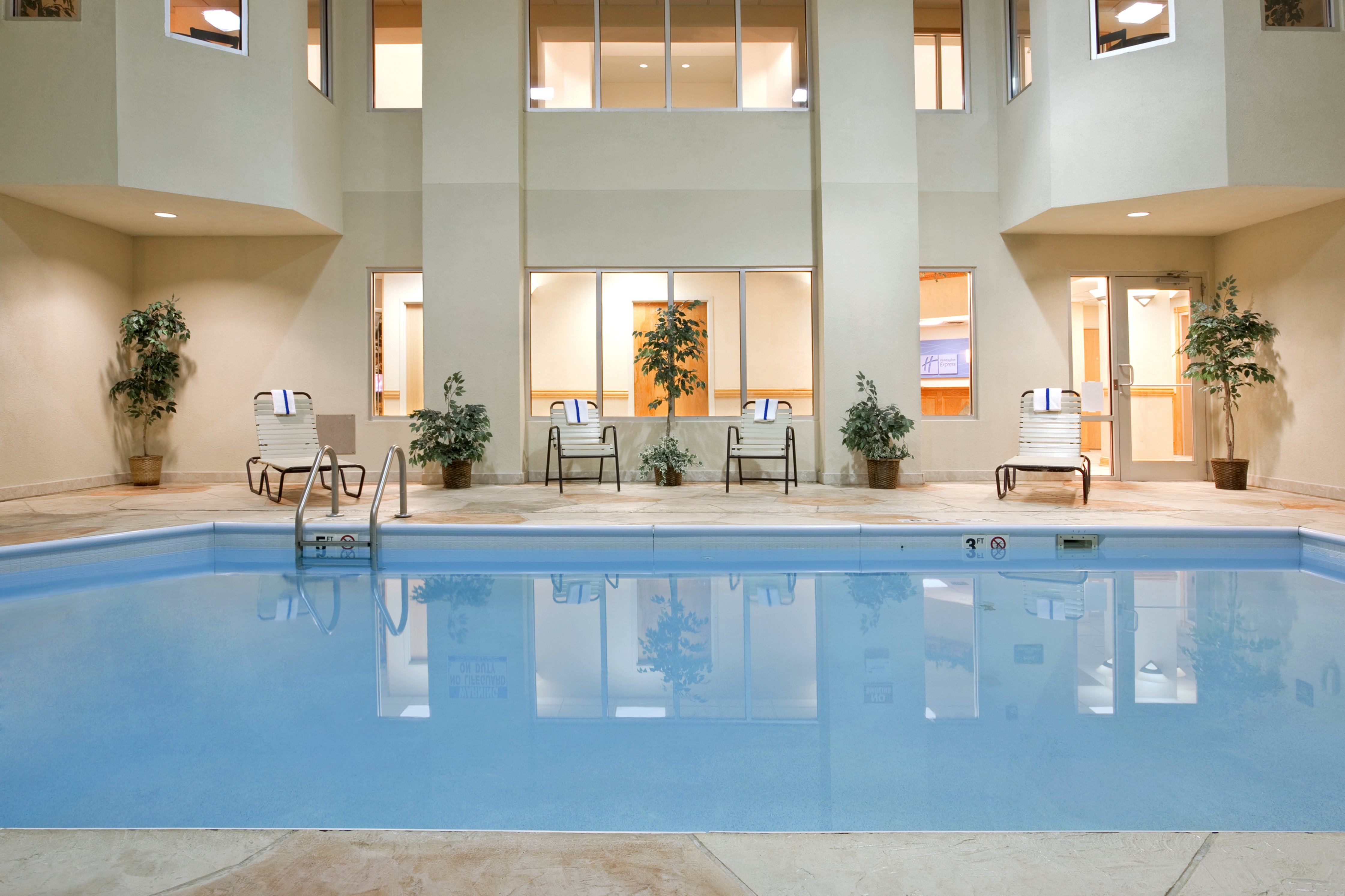 Holiday Inn Express & Suites Columbus SW-Grove City 23/38