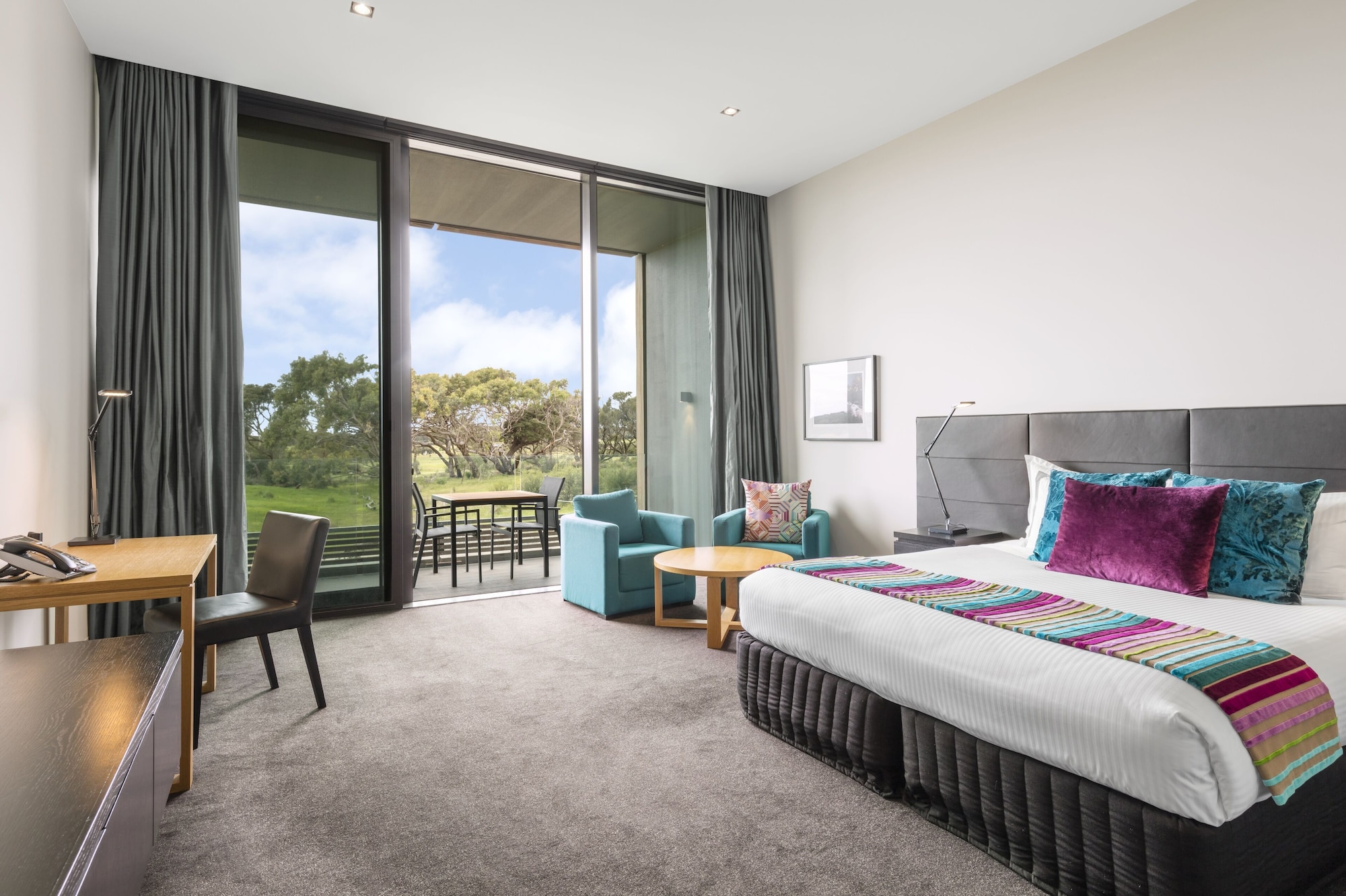Room, Golf Course View