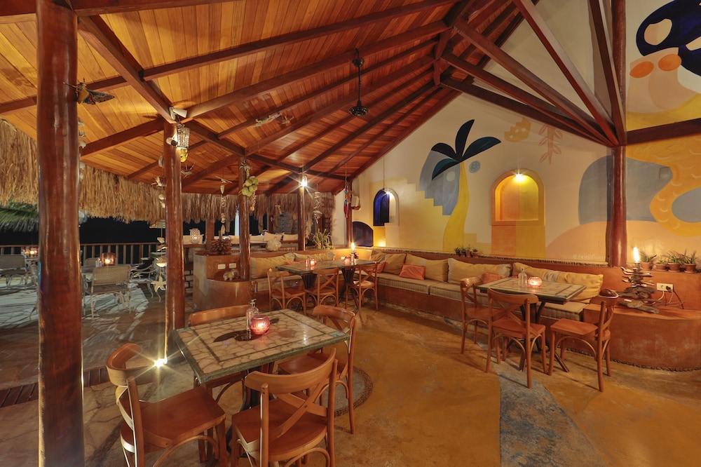 Manary Praia Hotel 59/66