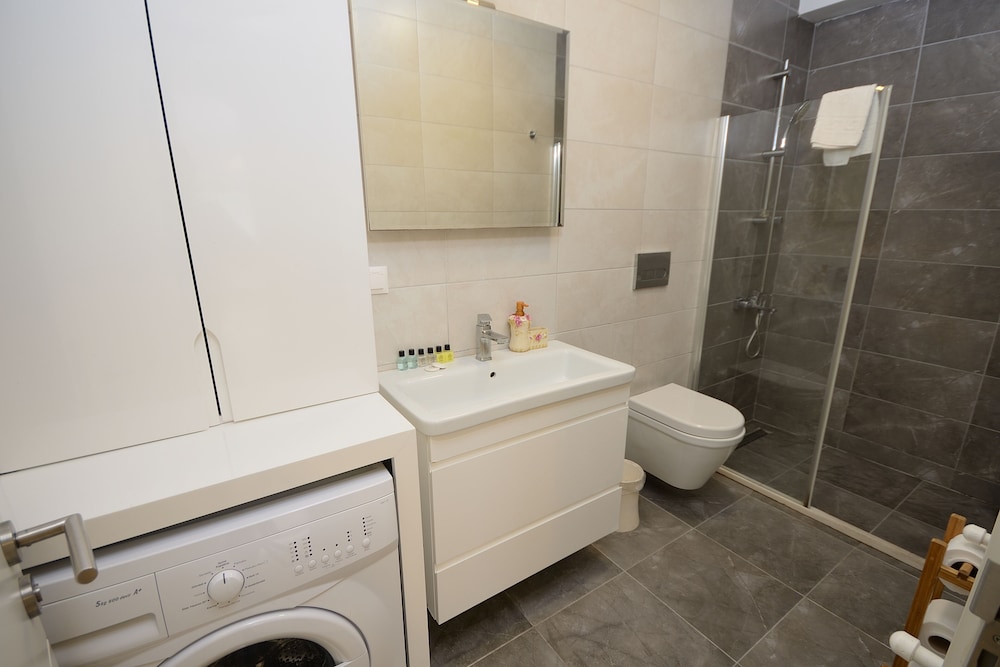 Saatli Apart Otel 35/37