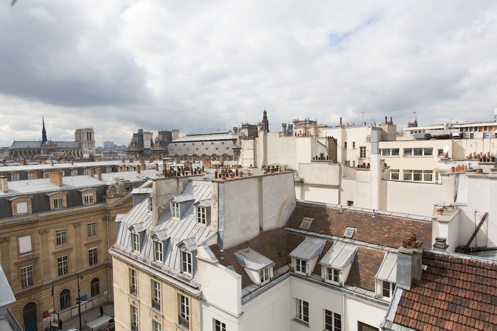 GRAND HOTEL DU LOIRET 3/46