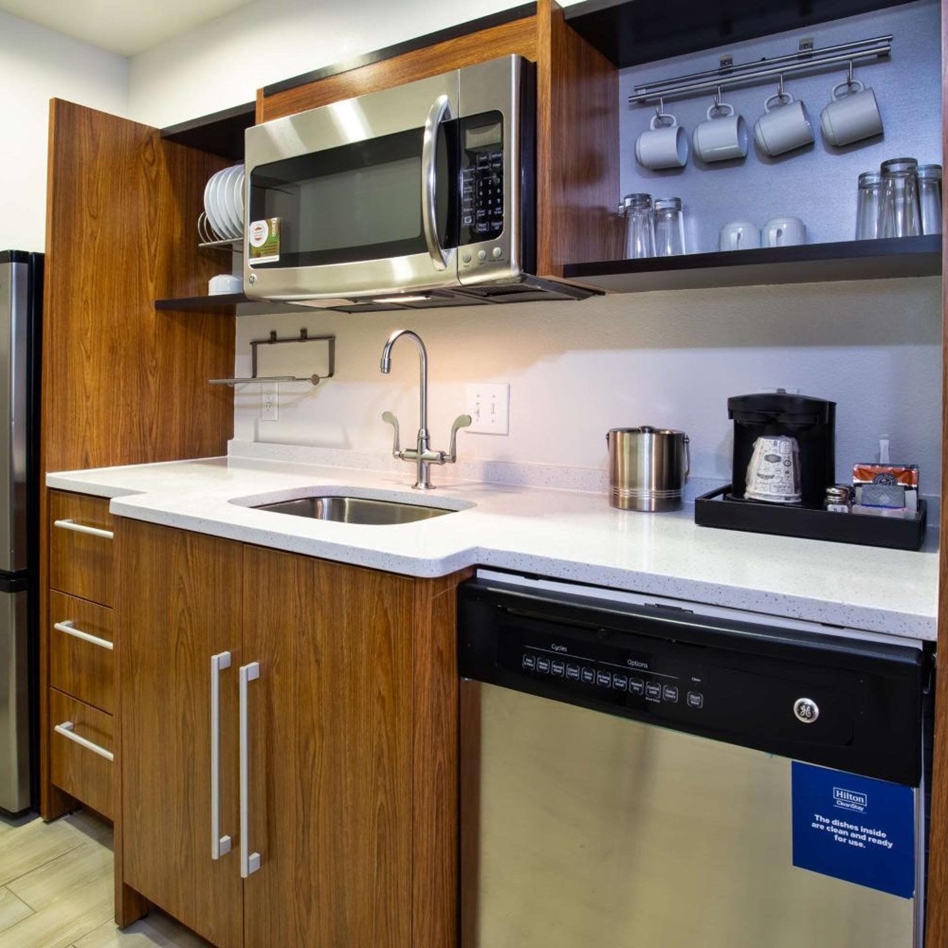 جناح بسرير كوين مع أريكة لذوي الإعاقة، Home2 Suites By Hilton Austin Cedar Park Tx 8/8