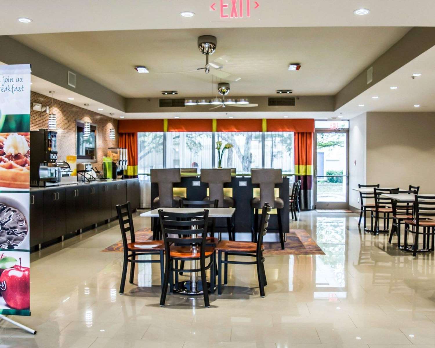 Quality Suites Fort Myers I-75 10/18