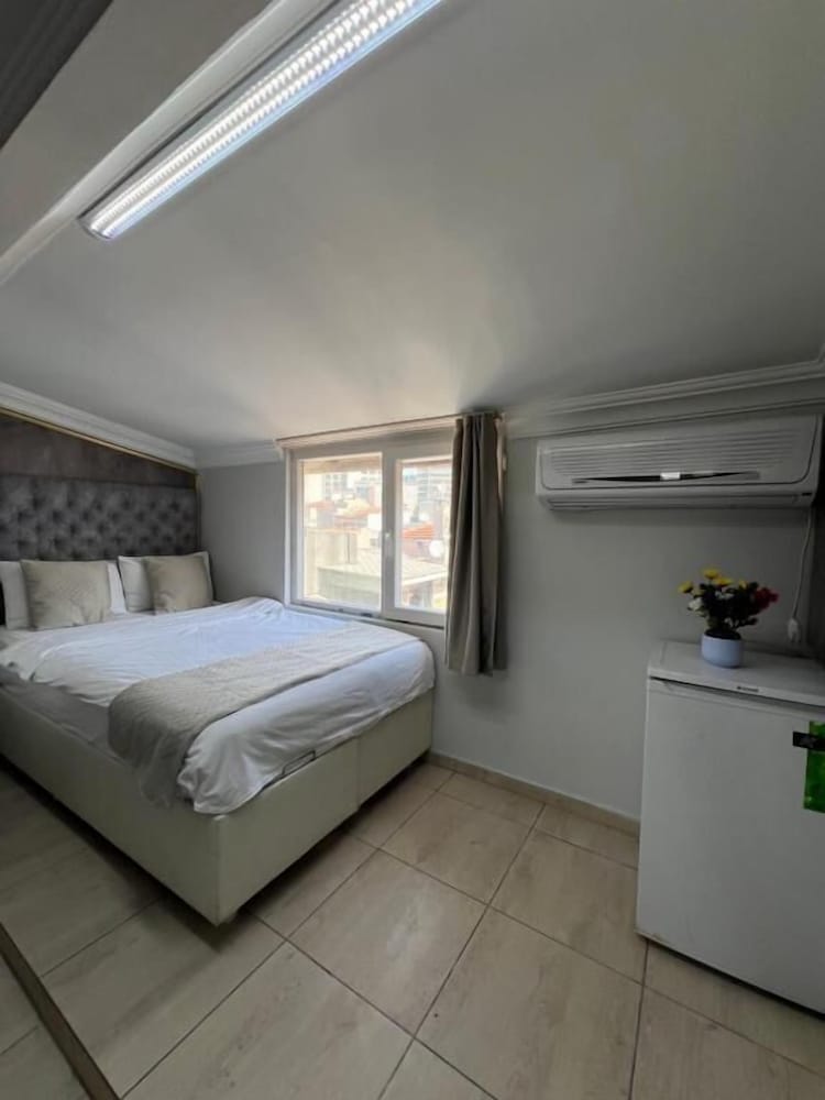Taksim Brand Suite 5/65
