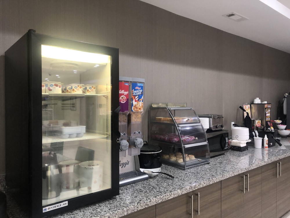Catoosa Inn and Suites 28/35