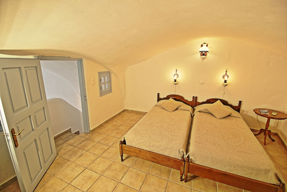 Aethrio Sunset Village Oia 39/87