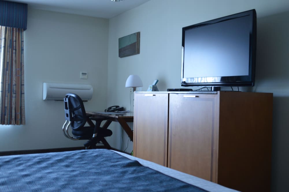 Best Western Plus Liberty Lake Inn 20/50