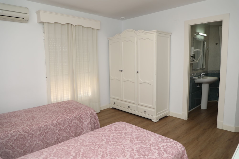 Hostal La Janda 29/66
