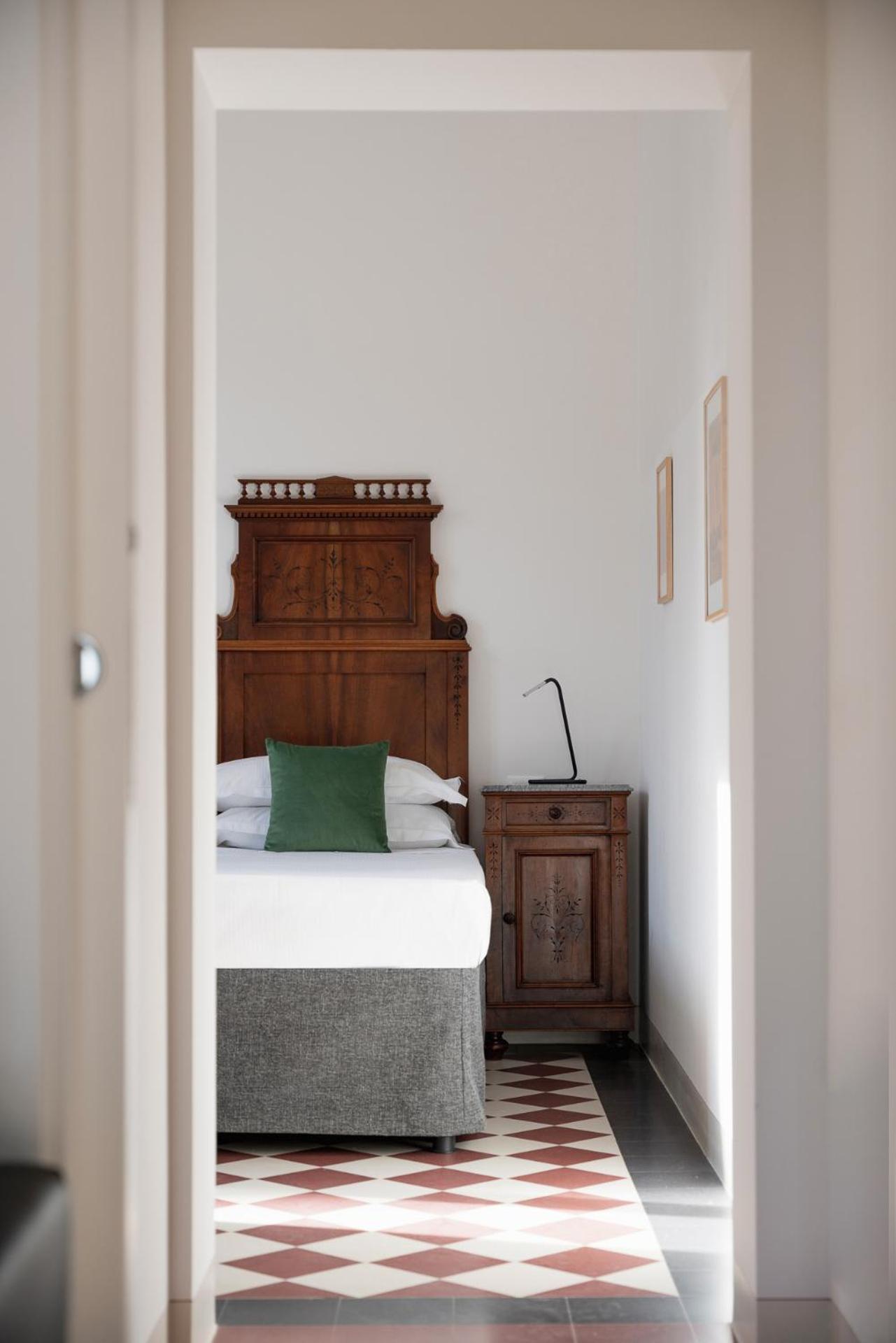 شقة سوبيريور، Hotel Select Suites & Spa 5/10
