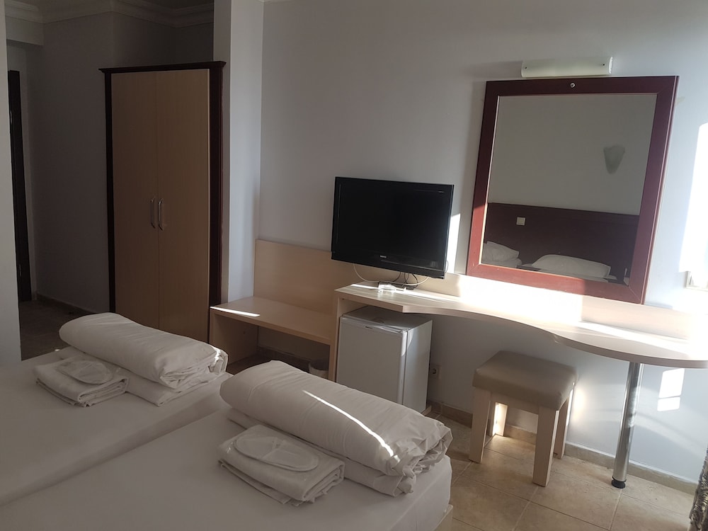 Acropol Beach Hotel 16/44
