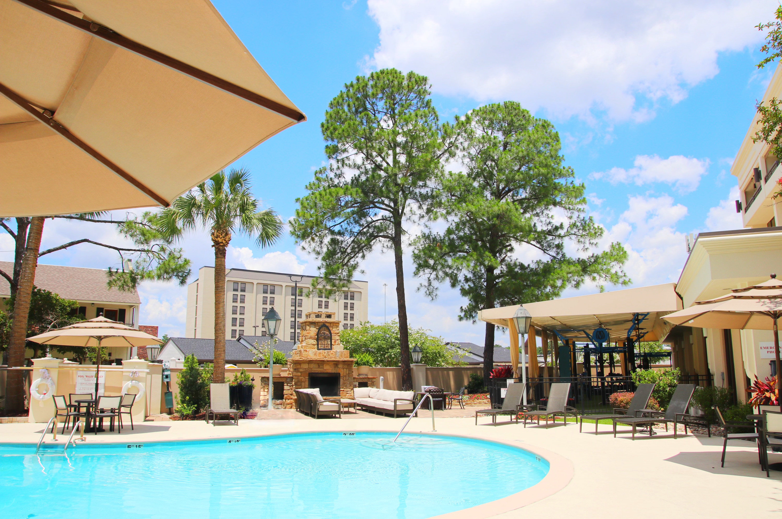 Crowne Plaza Executive Center Baton Rouge, an IHG Hotel 7/79